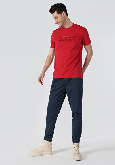 صورة من رقبة مستديرة مستقيم رجالي أحمر كم قصير تي شيرت