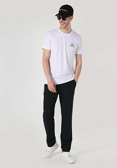 صورة من أبيض للرجال تي شيرت بأكمام قصيرة