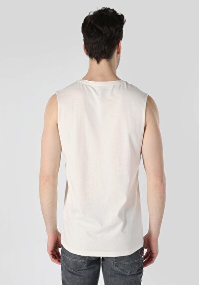 صورة من رجالي عادي فيت إكرو تانك بلوزة