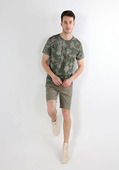 صورة من رقبة مستديرة مطبوعة رجالي أخضر كم قصير تي شيرت