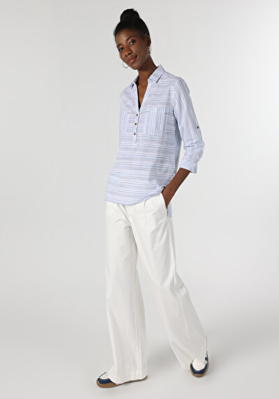 صورة من قميص عادي رقبة قميص نسائي أزرق لول أب شيرت