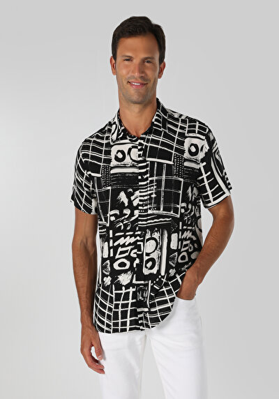 اعرض التفاصيل لـ أسود للرجال قميص  كم قصير