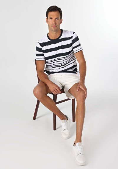 اعرض التفاصيل لـ   رقبة مستديرة مطبوعة للرجال أبيض بأكمام قصيرة تي شيرت