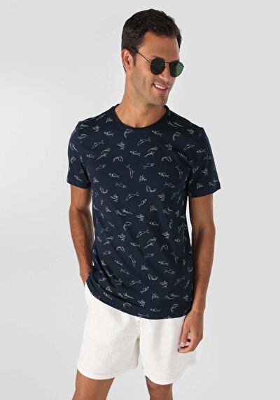 صورة من   رقبة مستديرة مطبوعة رجالي أزرق كحلي كم قصير تي شيرت