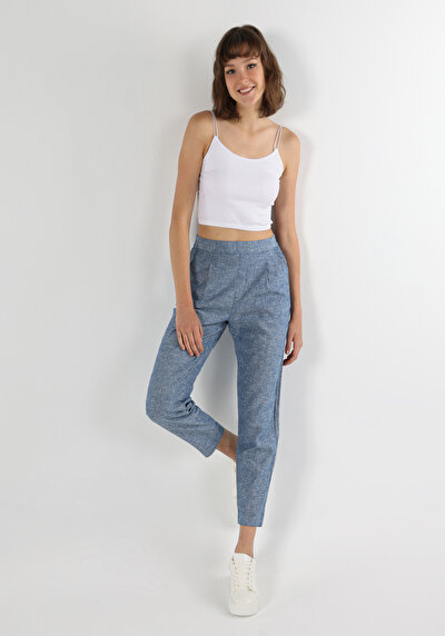 صورة من أزرق للنساء بناطيل