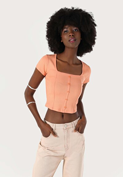 صورة من سلموني للنساء تي شيرت بأكمام قصيرة