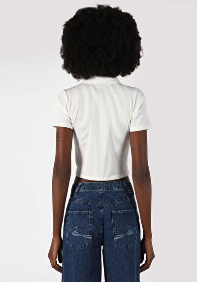 صورة من نحيف ياقة بولو مستقيم نسائي أبيض كم قصير تي شيرت