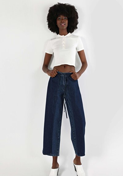 صورة من نحيف ياقة بولو مستقيم نسائي أبيض كم قصير تي شيرت