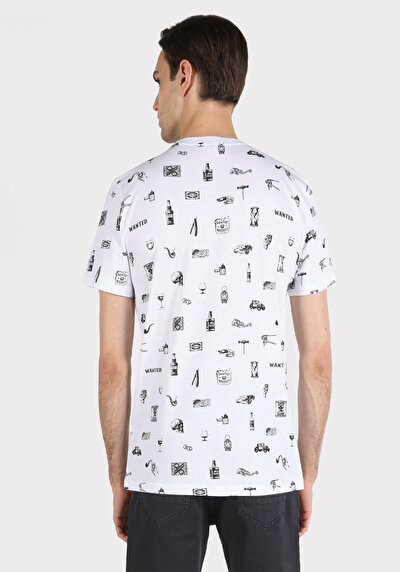 صورة من رقبة مستديرة مطبوعة للرجال أبيض بأكمام قصيرة تي شيرت