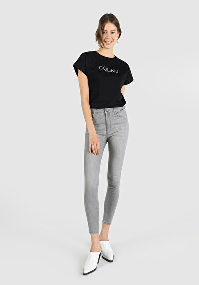 صورة من Skinny Fit جينز نيلي نسائي