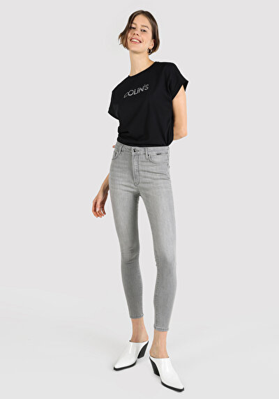 اعرض التفاصيل لـ Skinny Fit جينز نيلي نسائي