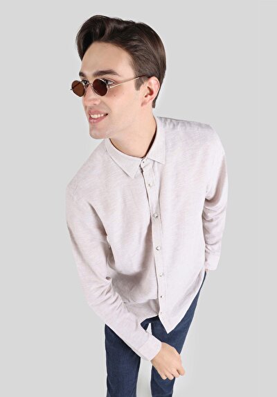 صورة من قميص مريح  رقبة مستقيم رجالي بيج كم طويل قميص