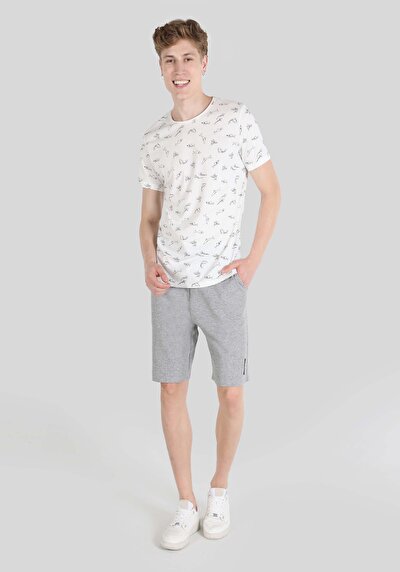 صورة من رقبة مستديرة مطبوعة للرجال أبيض بأكمام قصيرة تي شيرت