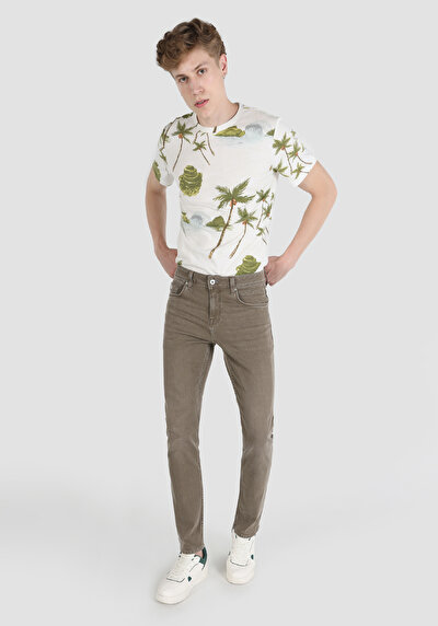 صورة من مستقيم خصر منخفض مستقيم ساق مستقيمة جينز كاكي للرجال