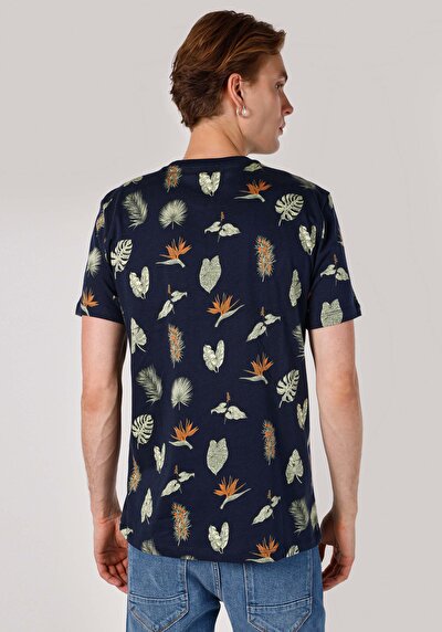 صورة من رقبة مستديرة مطبوعة رجالي أزرق كحلي كم قصير تي شيرت