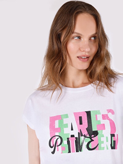 صورة من رقبة مستديرة مطبوعة نسائية أبيض قصيرة أكمام تي شيرت