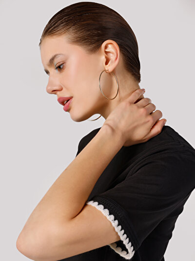 اعرض التفاصيل لـ أسود للنساء تي شيرت بأكمام قصيرة