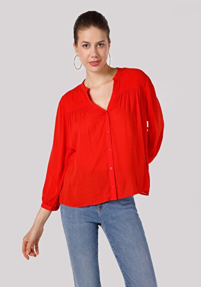 صورة من أحمر للنساء قميص كم طويل