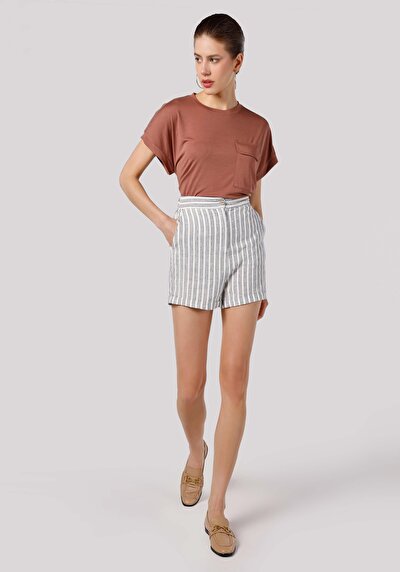 صورة من عادي مناسب للخصر العالي شورت نسائي أبيض