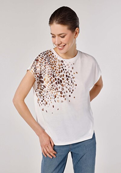 صورة من أبيض للنساء تي شيرت بأكمام قصيرة