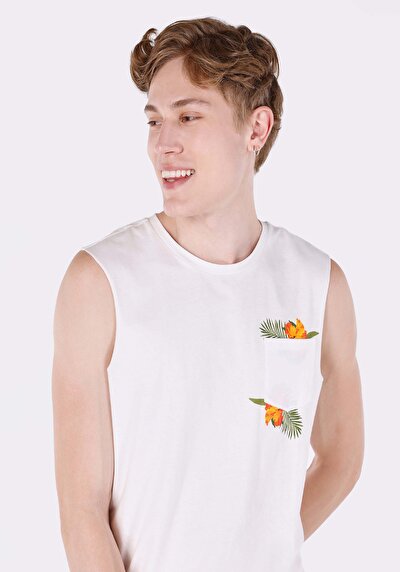 اعرض التفاصيل لـ ملابس عادية للرجال بلوزة بيضاء