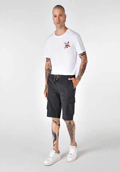 صورة من أنتراسيت للرجال شورت