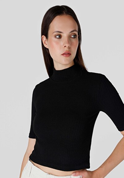 اعرض التفاصيل لـ ضيق نصف ياقة مدورة نسائي أسود كم قصير تي شيرت