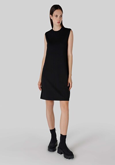 اعرض التفاصيل لـ نحيف  مستقيم نسائي أسود بلا أكمام فستان