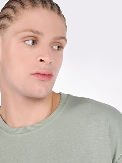 اعرض التفاصيل لـ أخضر للرجال تي شيرت بأكمام قصيرة