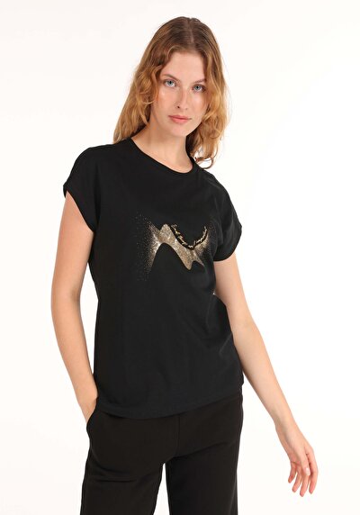 صورة من أسود للنساء تي شيرت بأكمام قصيرة