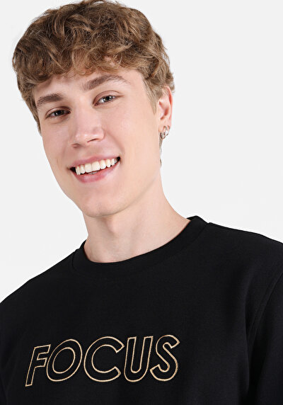 اعرض التفاصيل لـ سويت شيرت رجالي أسود عادي