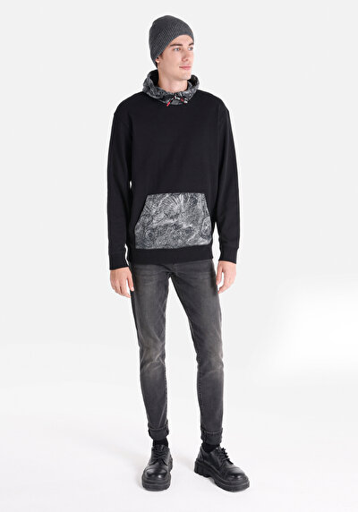 صورة من كومفورت فيت سويت شيرت أسود للرجال