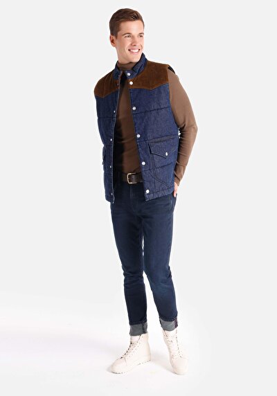 اعرض التفاصيل لـ   ياقة القاضي سترة زرقاء للرجال