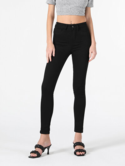 اعرض التفاصيل لـ أسود للنساء بناطيل