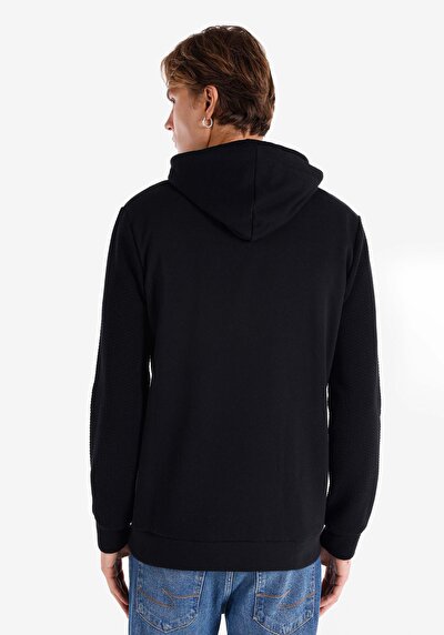 اعرض التفاصيل لـ تي شيرت رجالي أسود بأكمام طويلة مقنعين عادي