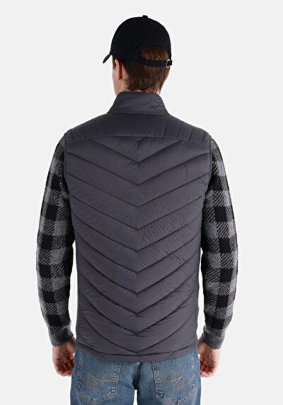 صورة من أنتراسيت للرجال صدرية