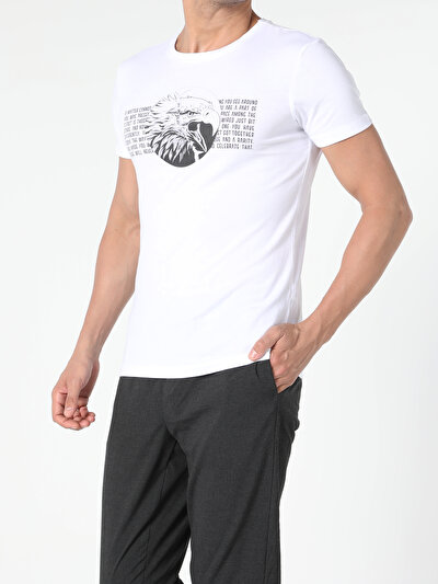 صورة من أبيض للرجال تي شيرت بأكمام قصيرة