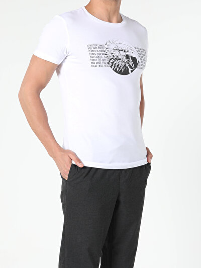 صورة من أبيض للرجال تي شيرت بأكمام قصيرة