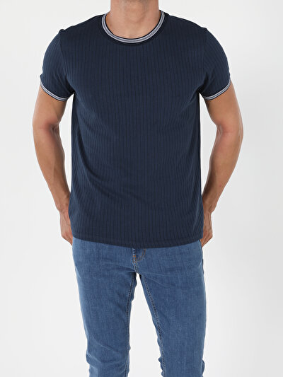 اعرض التفاصيل لـ أزرق بحري للرجال تي شيرت بأكمام قصيرة