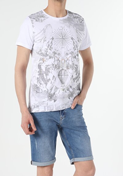 صورة من أبيض للرجال تي شيرت بأكمام قصيرة