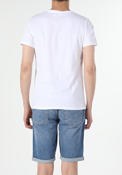 اعرض التفاصيل لـ أبيض للرجال تي شيرت بأكمام قصيرة