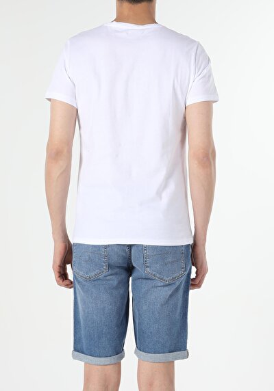 صورة من أبيض للرجال تي شيرت بأكمام قصيرة