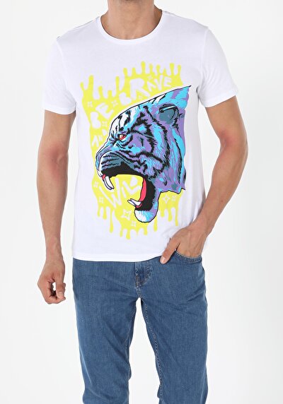 صورة من أبيض للرجال تي شيرت بأكمام قصيرة