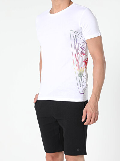 اعرض التفاصيل لـ أبيض للرجال تي شيرت بأكمام قصيرة