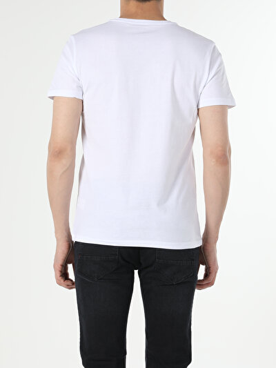 اعرض التفاصيل لـ أبيض للرجال تي شيرت بأكمام قصيرة