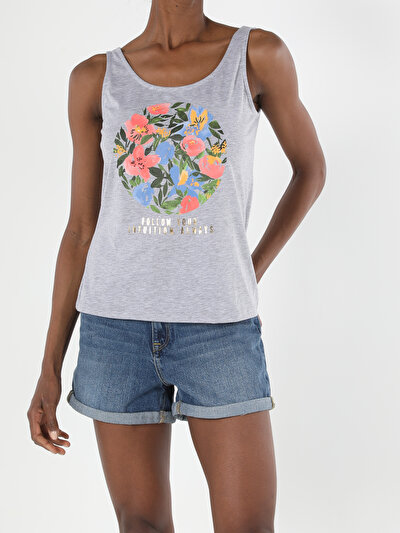 صورة من رمادي للنساء رياضي