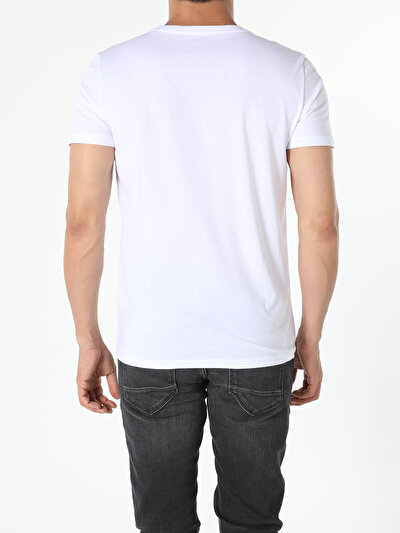 صورة من أبيض للرجال تي شيرت بأكمام قصيرة