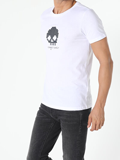 صورة من أبيض للرجال تي شيرت بأكمام قصيرة