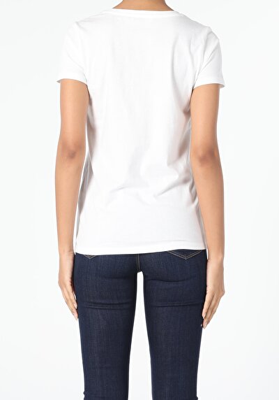 اعرض التفاصيل لـ أبيض للنساء تي شيرت بأكمام قصيرة