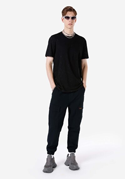 اعرض التفاصيل لـ كومفورت فيت طوق دائري مطبوع تي شيرت أسود بأكمام قصيرة للرجال